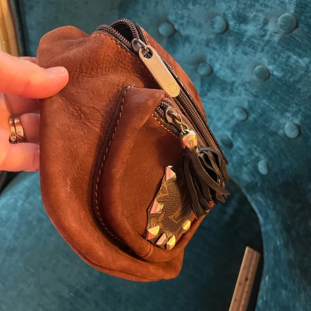 LV upcycled genuine suede leather bum bag - Picture 8 of 9